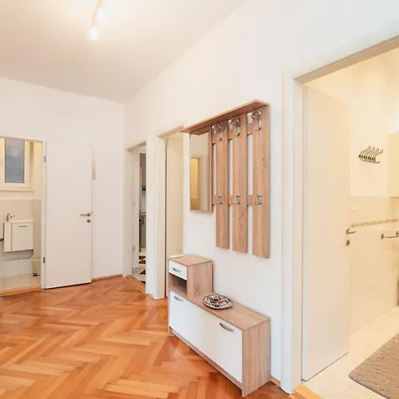 Spinut Urban Retreat Appartement *