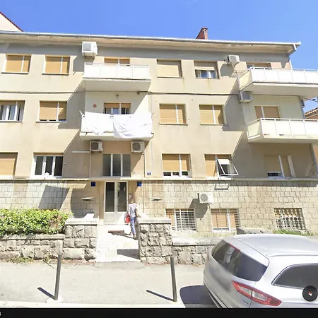 Spinut Urban Retreat Апартаменты *